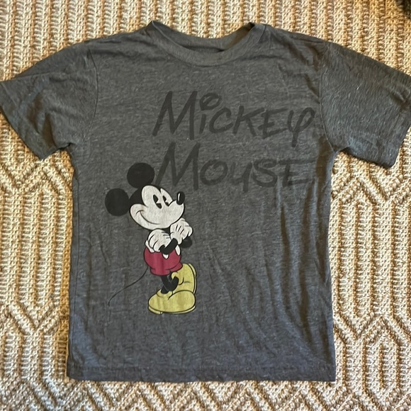 Disney Mickey Mouse boys t-shirt size 5/6